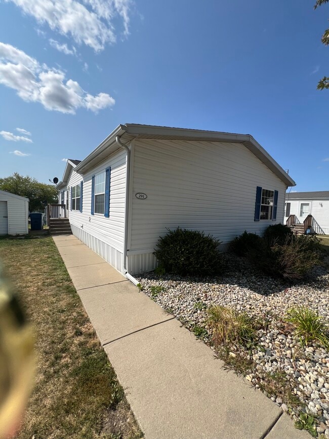 Photo - 291 Medina River Ct