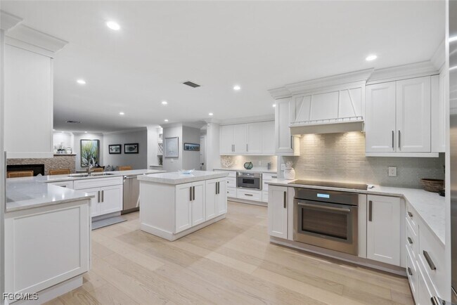 Photo - 635 Fountainhead Ln