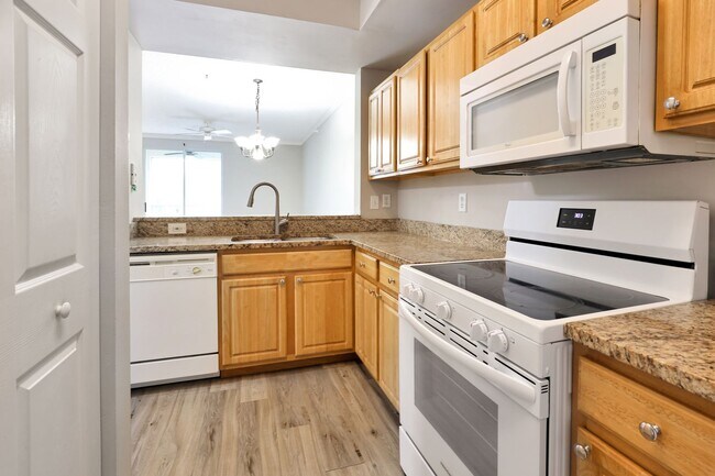 Photo - 5700 Bentgrass Dr