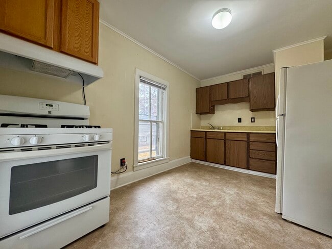 Photo - 409 W Hempstead Ave Unidad B