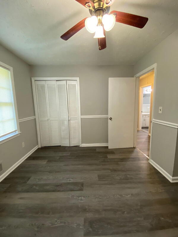 Photo - 1438 S Burnt Hickory Rd