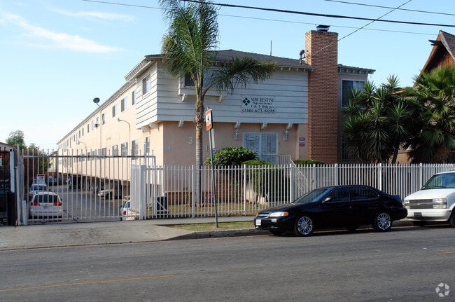 Building Photo - 3612 W. 102nd St. Rental