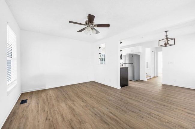 Photo - 1633 10th Ave N