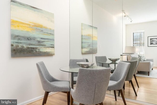 Photo - 1843 Mintwood Pl NW Unit 205