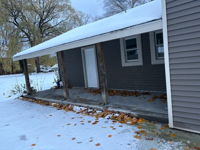 Photo - 2335 Maple Ave