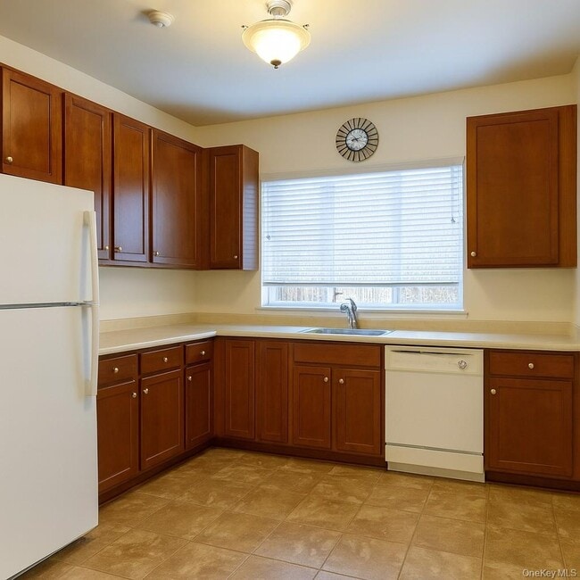 Photo - 213 Arlington Ct