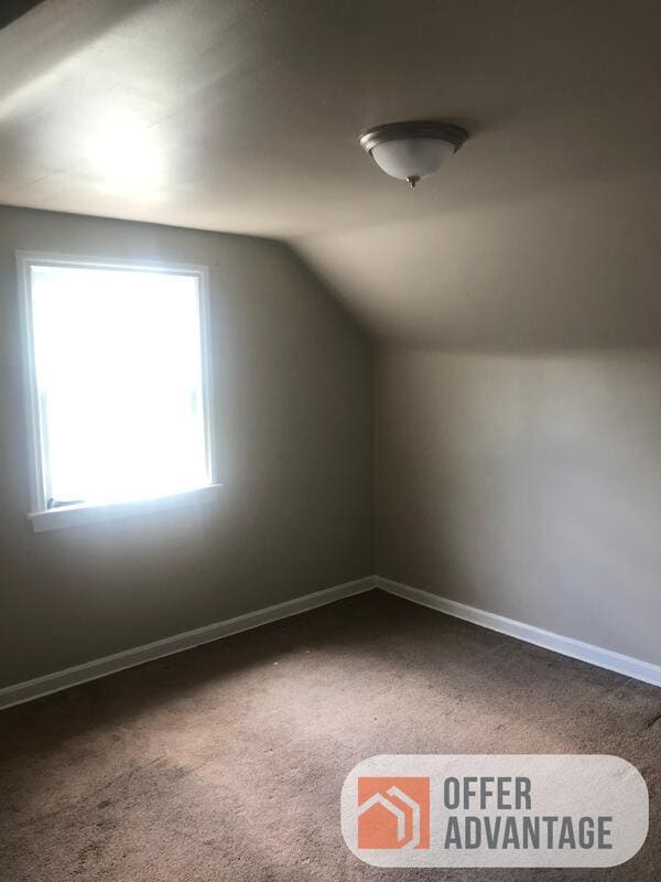 Photo - 1469 Genesee Rd