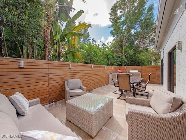 Photo - 840 Meadowland Dr