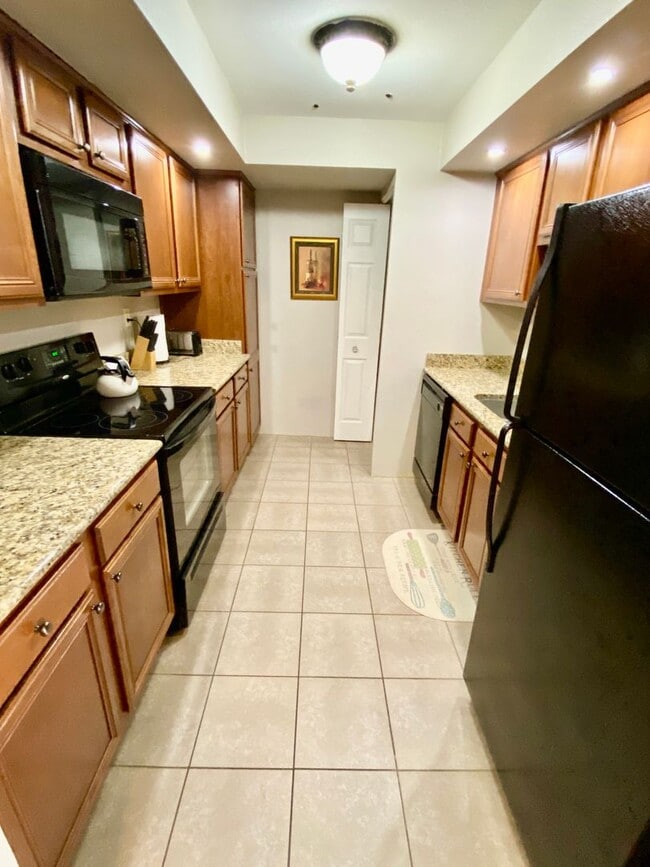 Photo - Furnished Scottsdale One Bedroom Condo For Long or Short Term (Min 3 Months) Unit 201