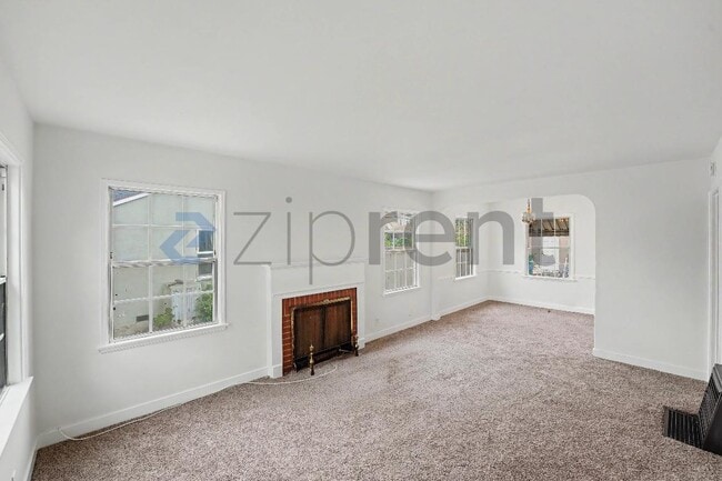 Photo - Unit