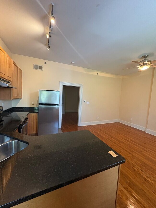 Photo - Cozy Updated 1 Bed 1 Bath in the Grove wit... Unit 4347 Manchester Ave Apt D