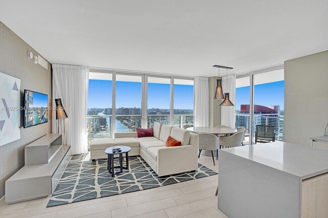 Photo - 4010 S Ocean Dr Unidad R1108