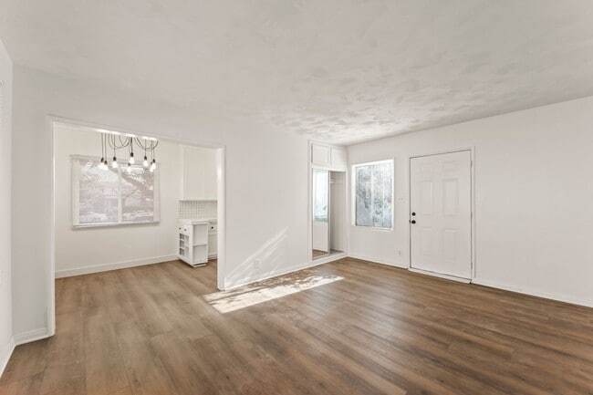 Photo - 12107 Washington Pl Unidad 12107