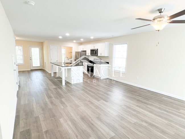 2325 Tazewell Ave Unit B