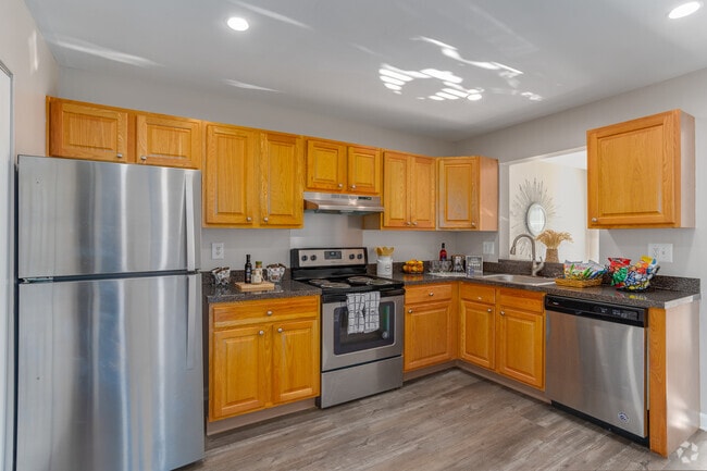 2BR, 1.5BA - 1,250SF - Kitchen - Standard