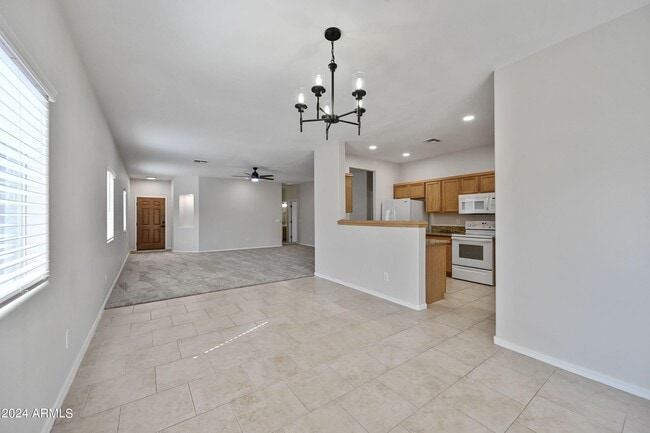 Photo - 1949 E Saddle Dr