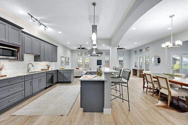 Photo - 2409 Ann Arbor Ave Unit A2