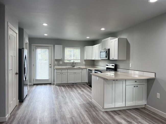 Photo - OWN962 Unidad 845 W. OAK ST