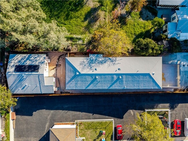 Photo - 10528 Hillhaven Ave