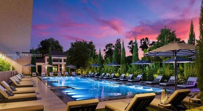 Photo - 17990 W Dixie Hwy Unit B13