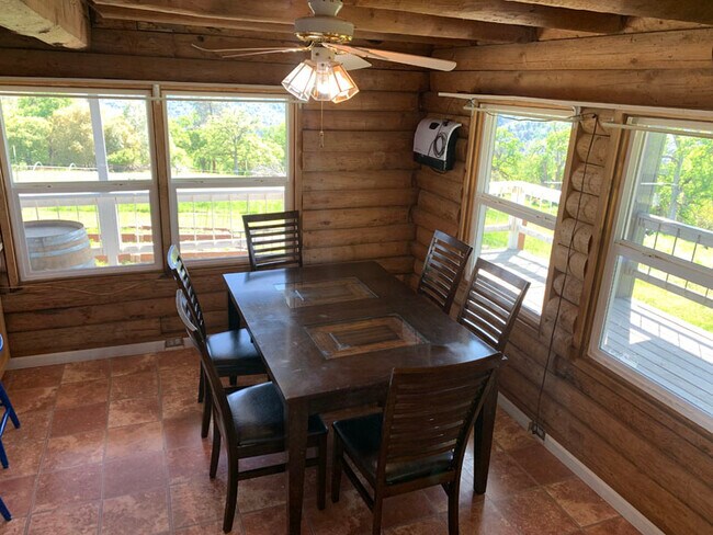 Photo - 7201 Dead Horse Rd