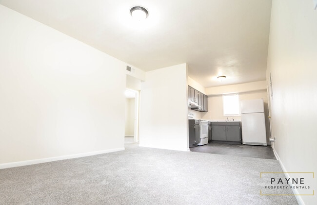 Photo - 4223 Rosemont Dr Unit 2