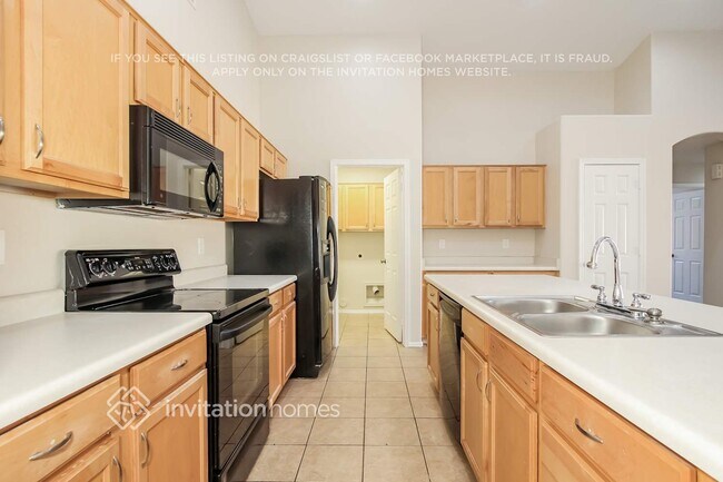 Photo - 12842 W Windrose Dr