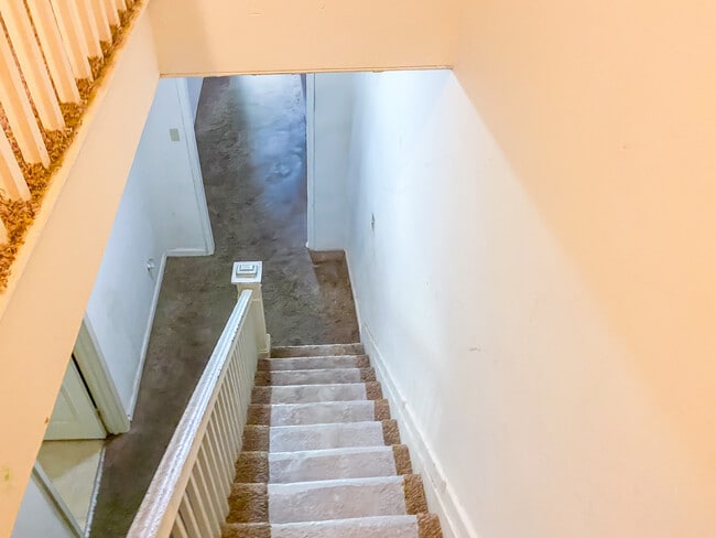 Photo - 608 Halifax St