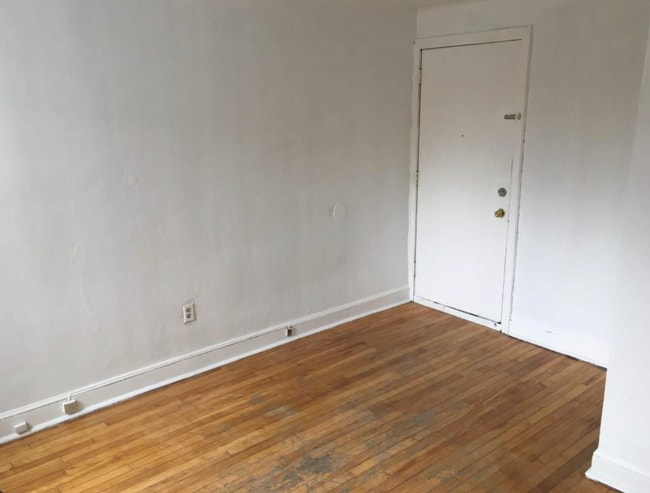 Photo - 65 Sweetland Ave Unité 2