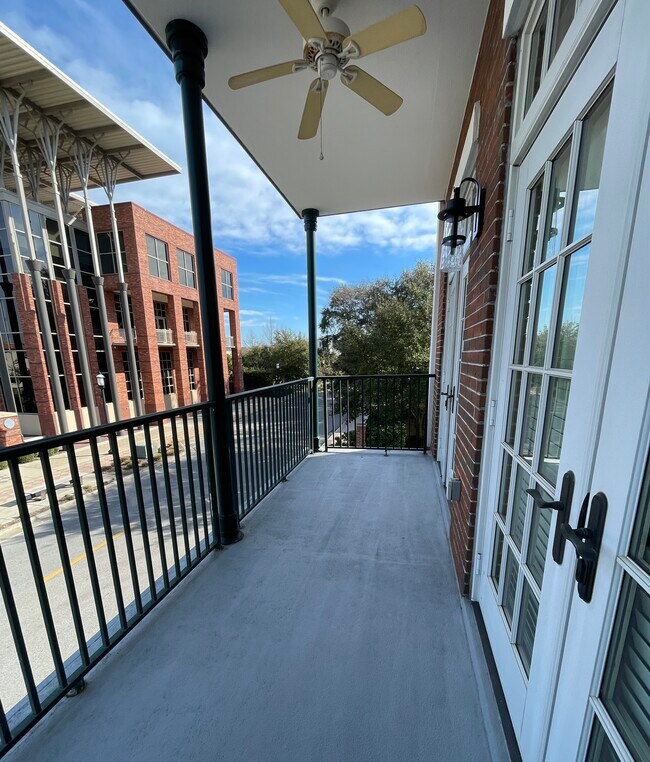 Photo - 415 E Romana St