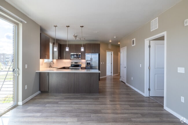 2BR, 2BA - 1,101 - Living Room