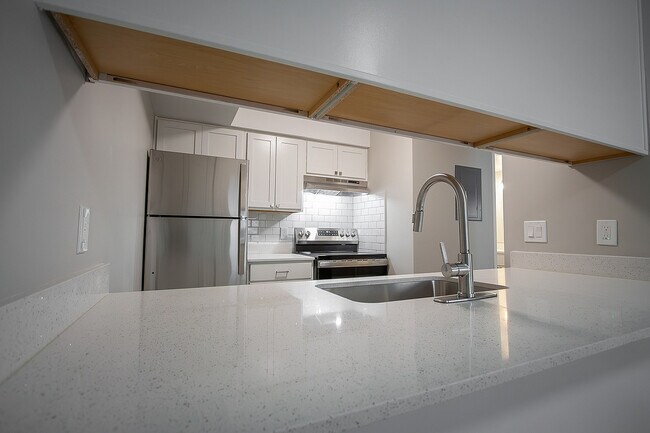 The Gala Premium - Alpine Lake Apartments