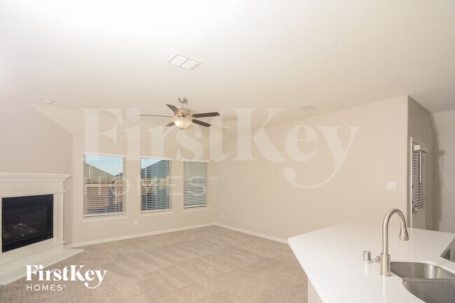 Photo - 905 Rosewood St