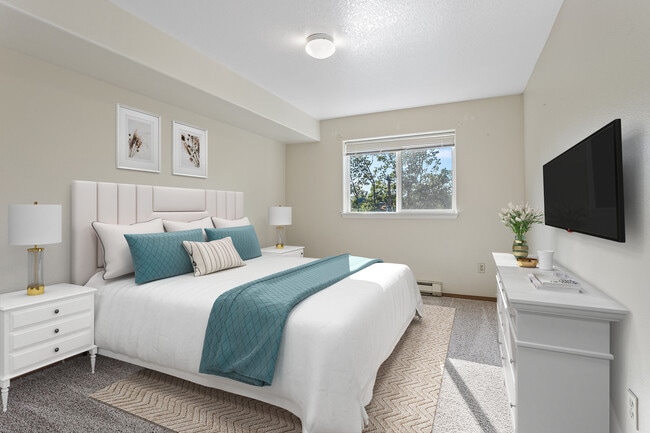 Photo - Gateway Plaza Apartments