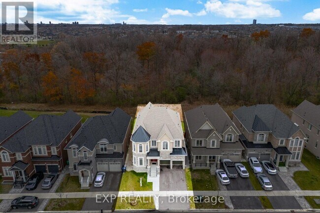 Photo - 91 Clockwork Dr