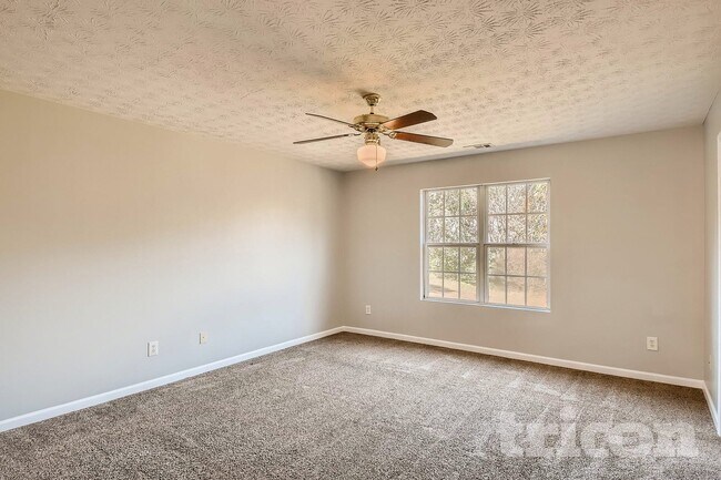 Photo - 1401 Lancaster Ct