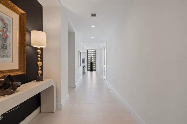 Photo - 301 1st St S Unidad 2603