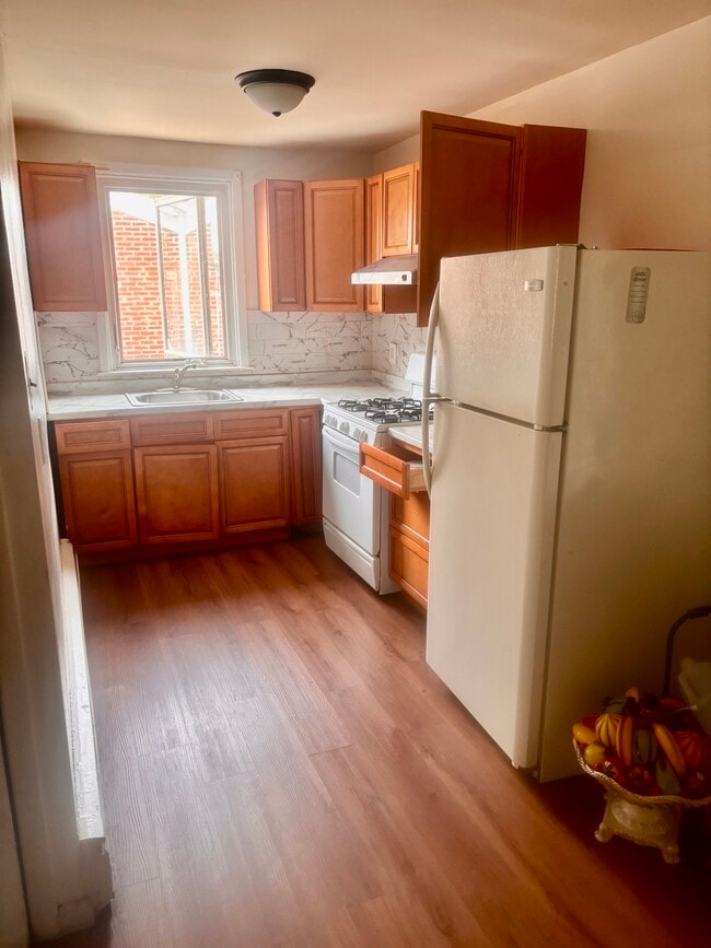 Photo - 7337 Claridge St Unit 2