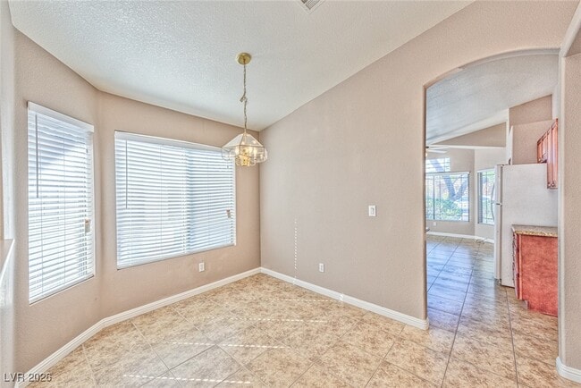 Photo - 851 Worrell Ave