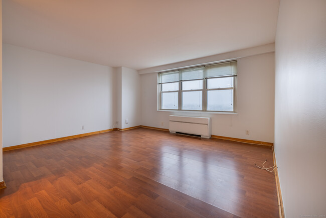 Photo - 2625 Park Ave Condo Unit 9C