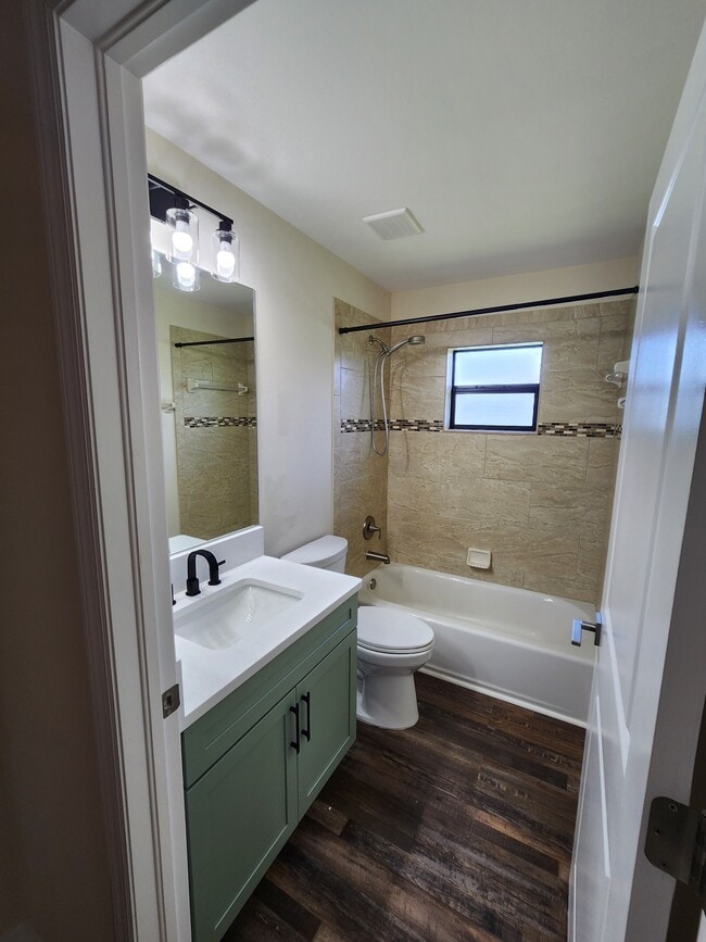 Photo - 620 SE 12th Ave