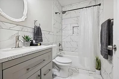 1332-1334 Tricou St Unit 1332