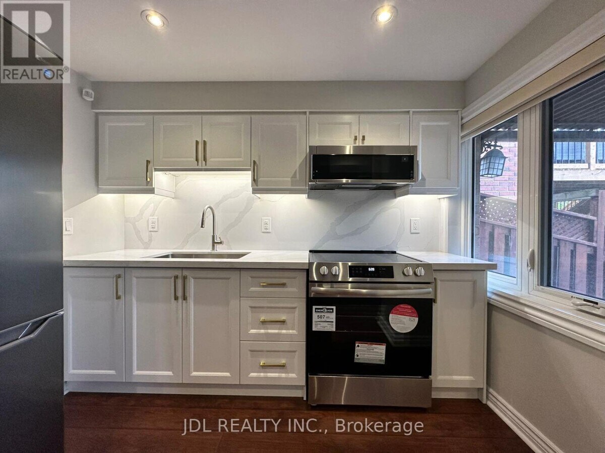 Photo - 32 Bestview Crescent