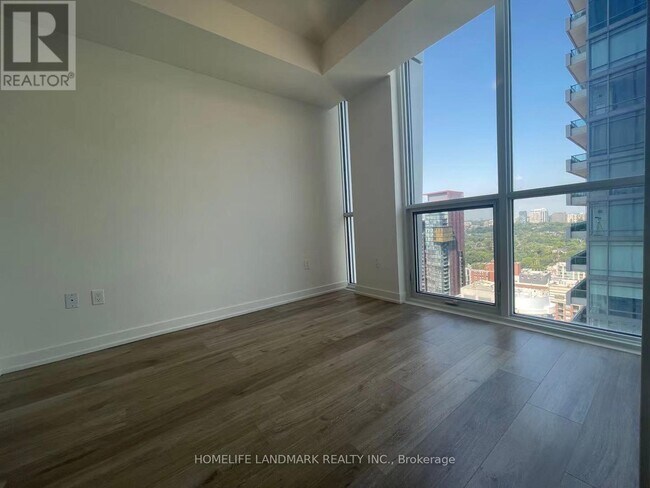 Photo - 1 Yorkville Ave Unit 2606