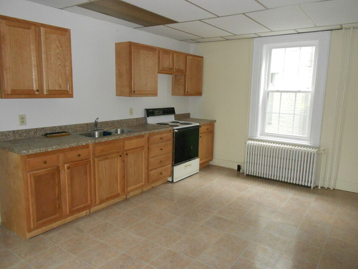 Photo - 148 E Queen St Unit Apt. 1