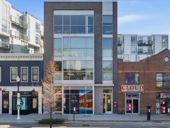 Photo - 1923 9th St NW