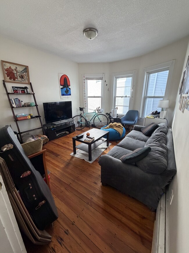 68 Winchester St Unit 1