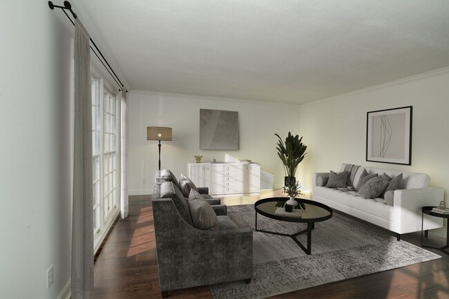 Photo - 2309 Sudbury Ln