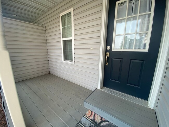Photo - A RELAXING RETREAT - 3 bd/2.5 bath Twin Home for Rent