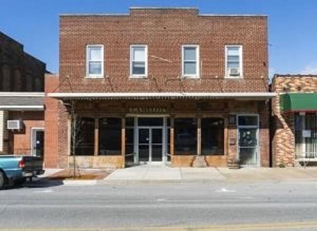 Building Photo - Downtown Buena Vista 2nd floor apartment 5BR, 1 Ba